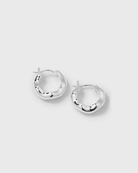 Bolded Wavy Earrings Silver