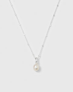 Treasure Single Pearl Necklace Silver